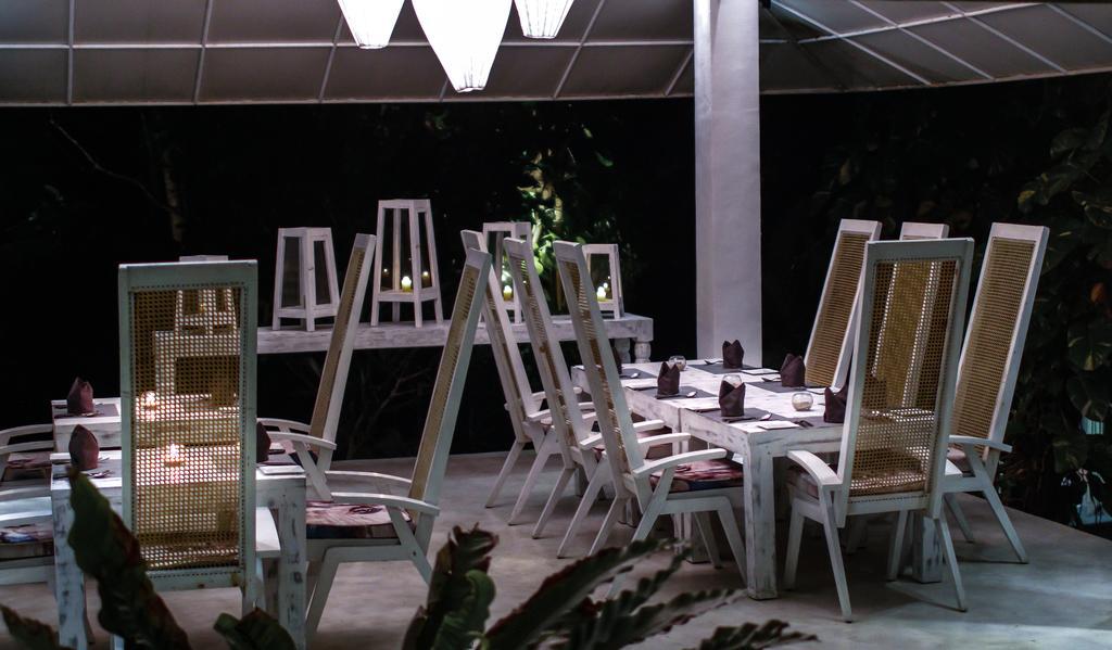 W15 Escape Villa Ahangama Bagian luar foto
